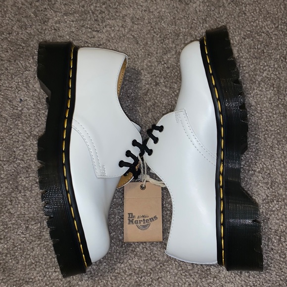 NEW Dr. Martens Unisex 26654 US Men’s 5 US Women’s 6 - Picture 1 of 8
